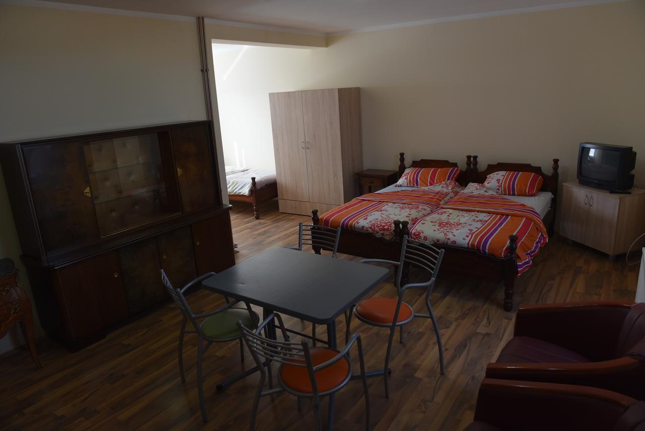 Mamma Mia Bed & Breakfast Požarevac Eksteriør bilde